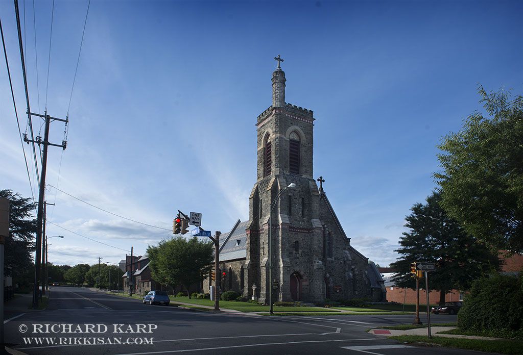 Christ Episcopal Church, 426 Mulberry Street  ©  Richard Karp