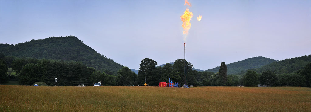 Gas well / flare at Farragut