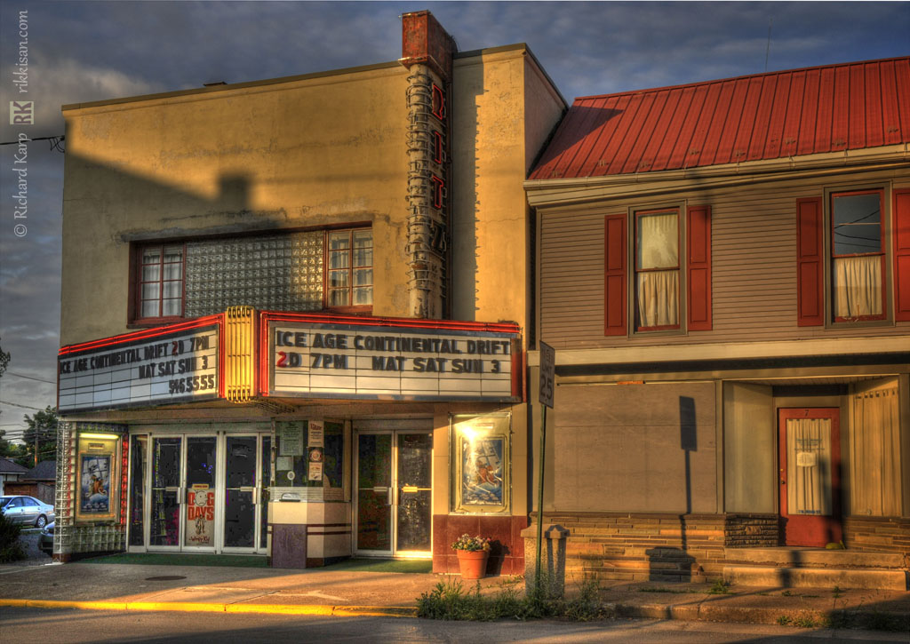 Ritz Theater, intense   © 2012 Richard Karp