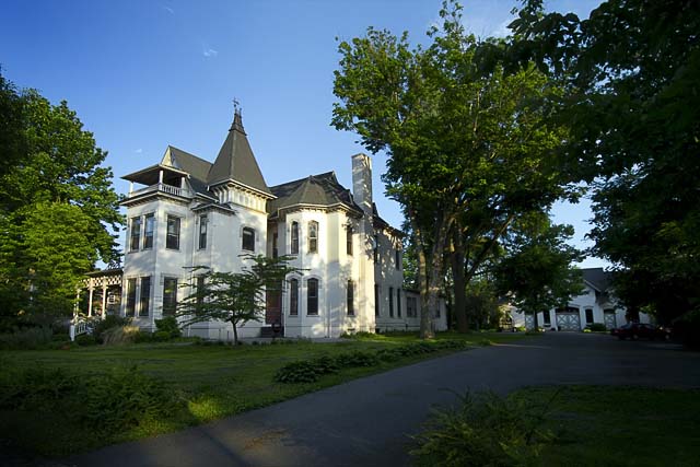 Cochran House.  1005 West Fourth Street       2009.   (c) Richard Karp