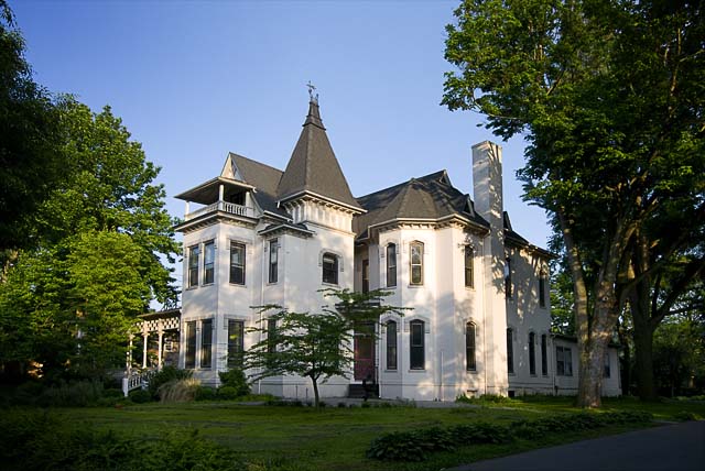 Cochran House.  1005 West Fourth Street       2009.   (c) Richard Karp