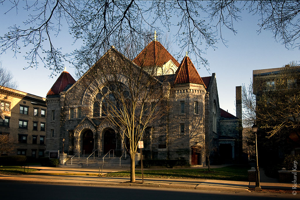 Covenant Central Presbyterian Church 807 West 4th Sttreet.  (c) Richard Karp