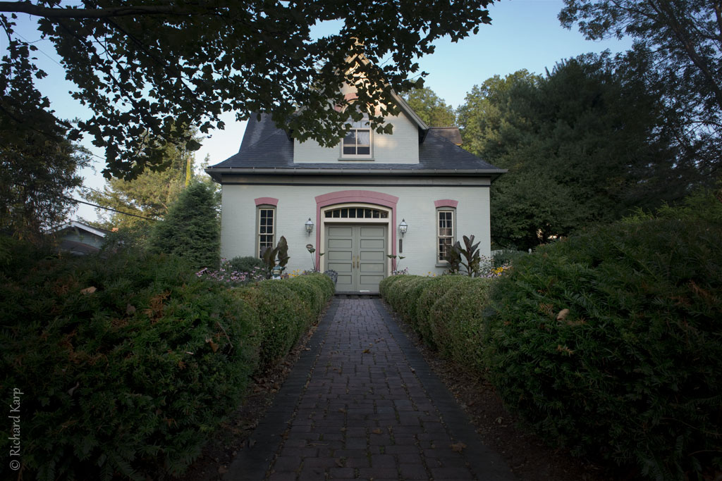 Nan Young’s Carriage House, 1515 Florence Street.       (c) Richard Karp