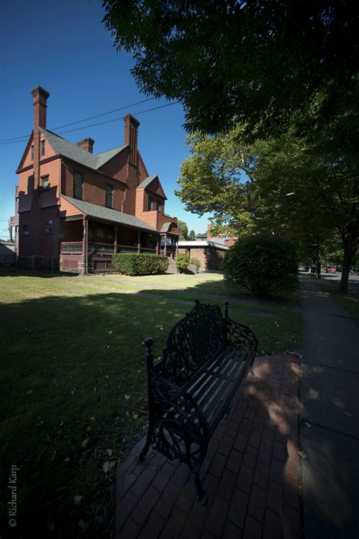 Edmund C. Metzger House, 870 West Fourth Street.    (c) Richard Karp