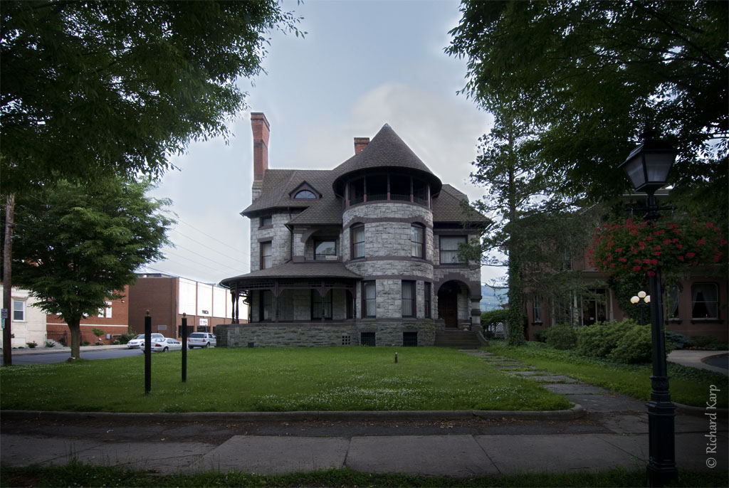 Hermance House, 405 West Fourth Street.     (c) Richard Karp