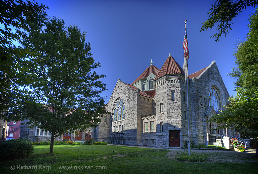 Covenant Central Church.  © 2016 Richard Karp