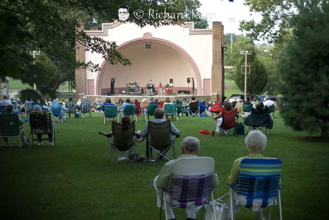 Concert in Brandon Park, 2006        © Richard Karp