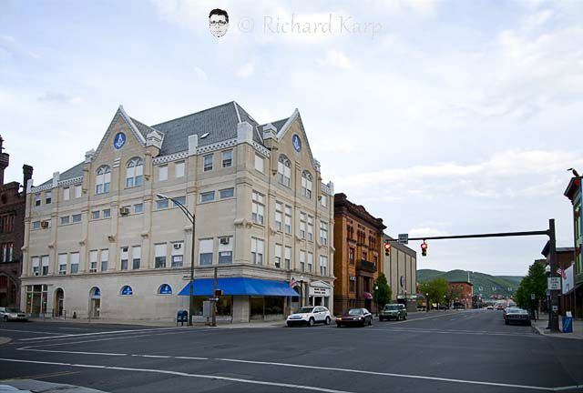 Scottish Rite, 2009     © Richard Karp