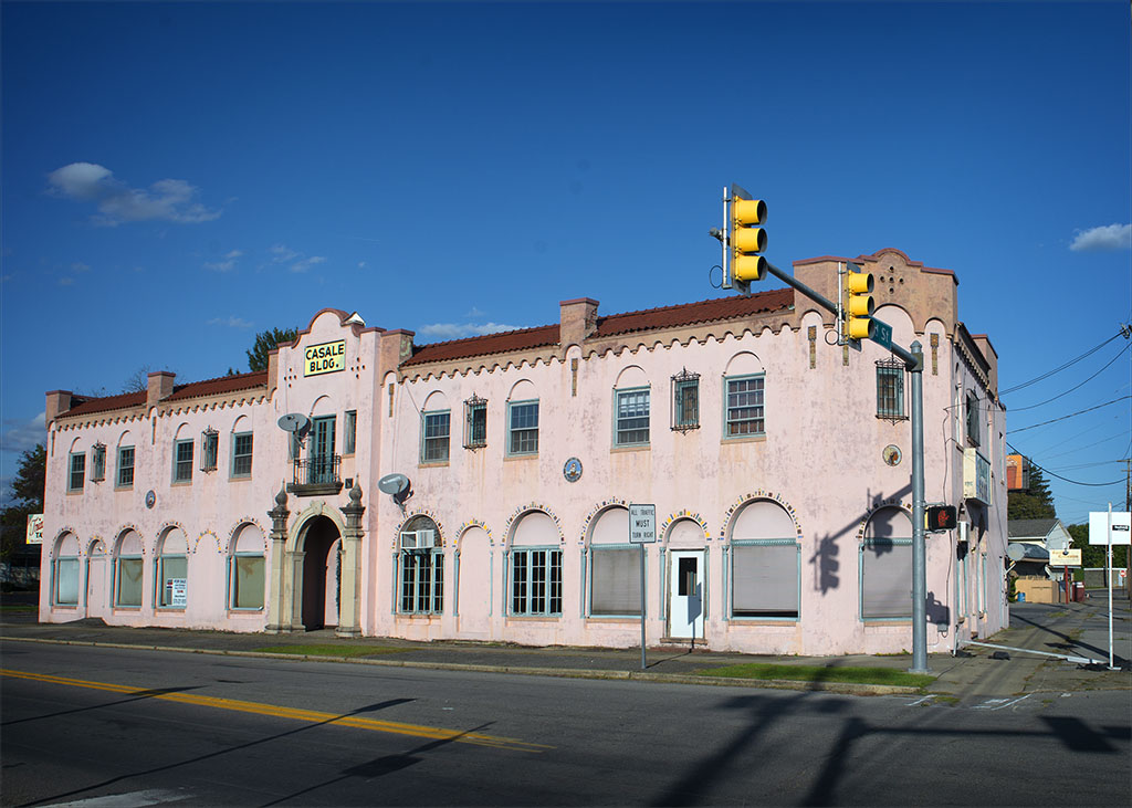 Triangle Tavern - Shiffler Avenue, Williamsport PA.  © 2019 Richard Karp