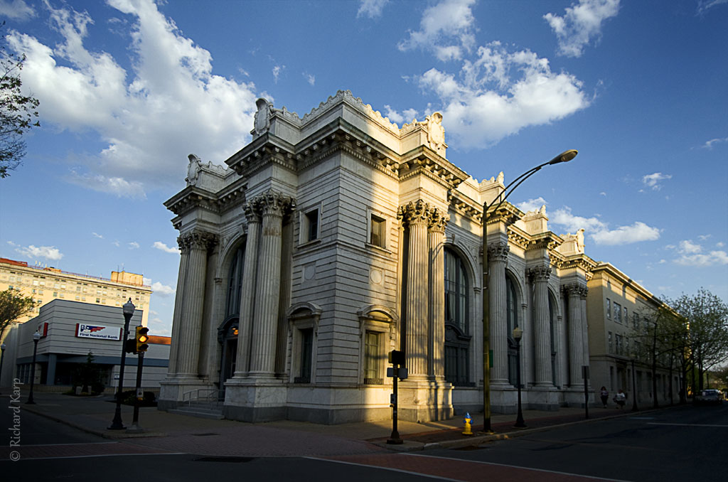 Northern Central Bank.  2009  @ Richard Karp