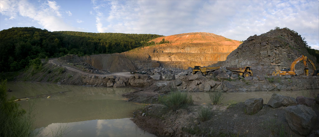 Hagermans Quarry, Sulphur Springs Road, 2011            @ Richard Karp