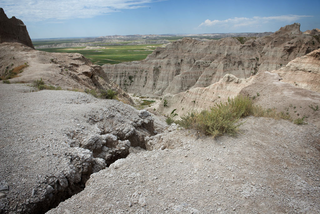 Badllands National Park.     (c) Richard Karp