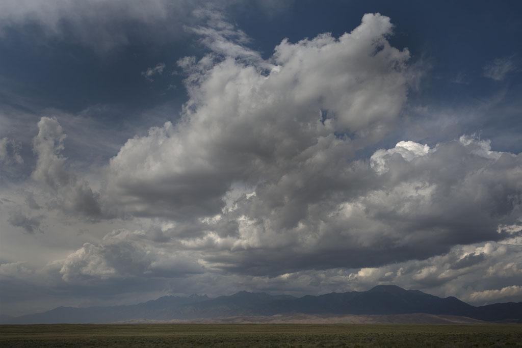 Great Sand Dunes, Lane 6 N, Colorado               (c) Richard Karp