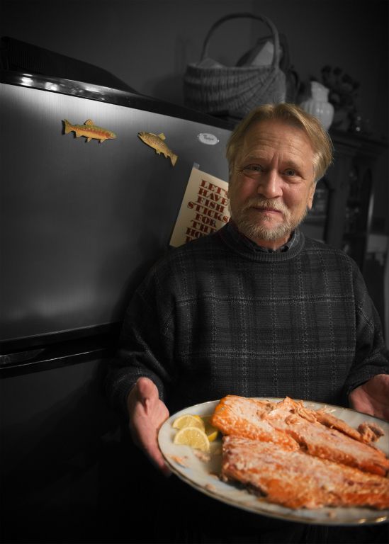 Paul with salmon 2015  © Richard Karp